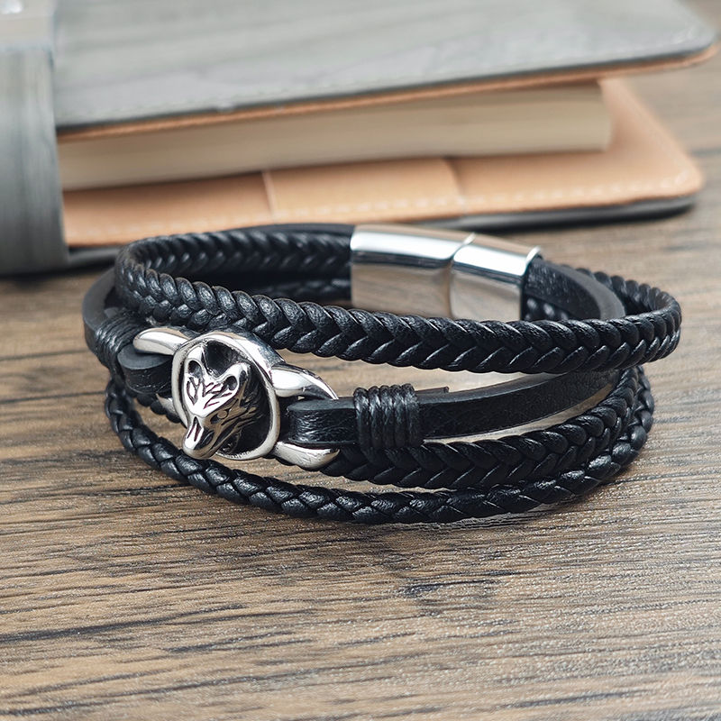 Viking Leather Magnetic Bracelet with Wolf Head Relief Design Mature Stable Eleg