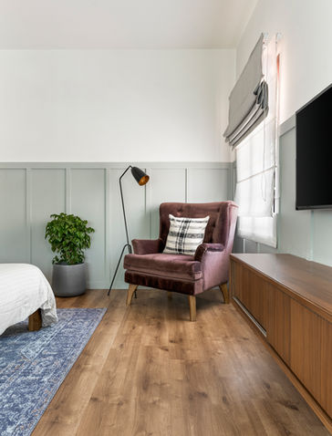 blue bar home, sunita yogesh Studio, home interiors