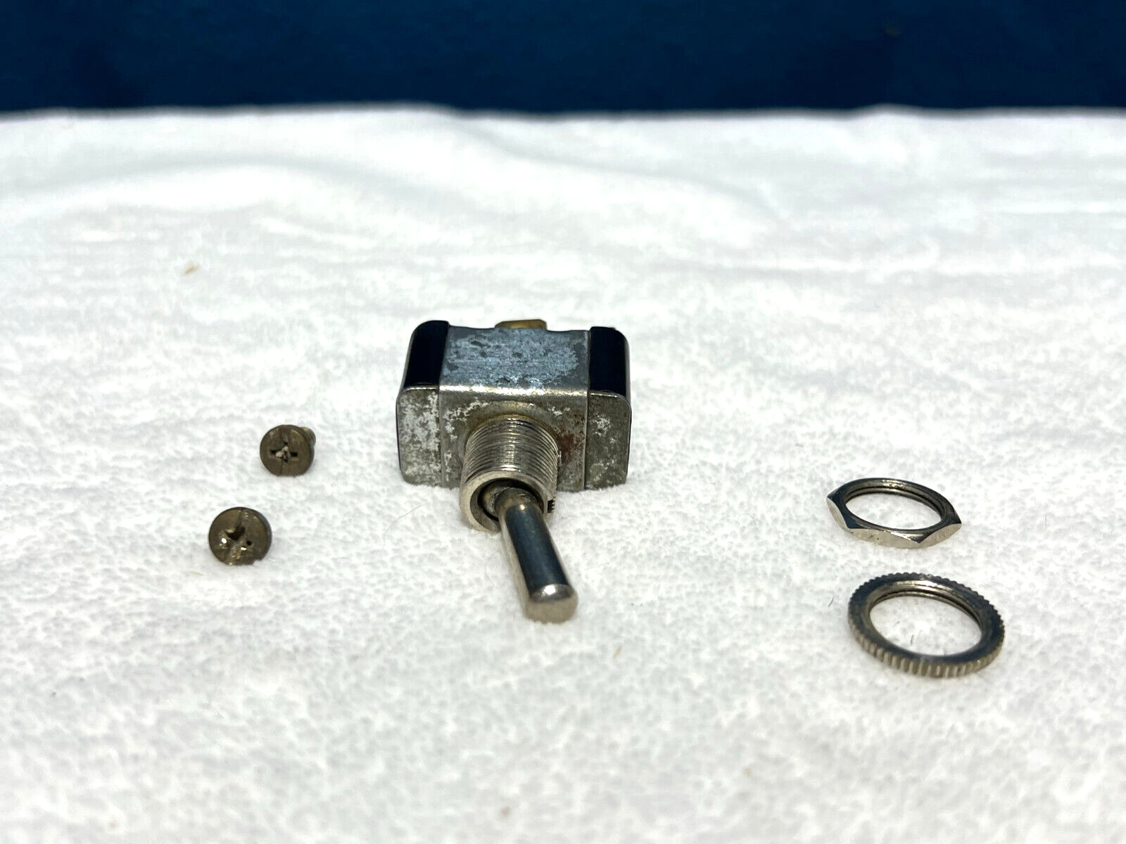 Pollak Heavy-Duty Toggle Switch - SPST- On-Off - 12 Volt - 20 Amp