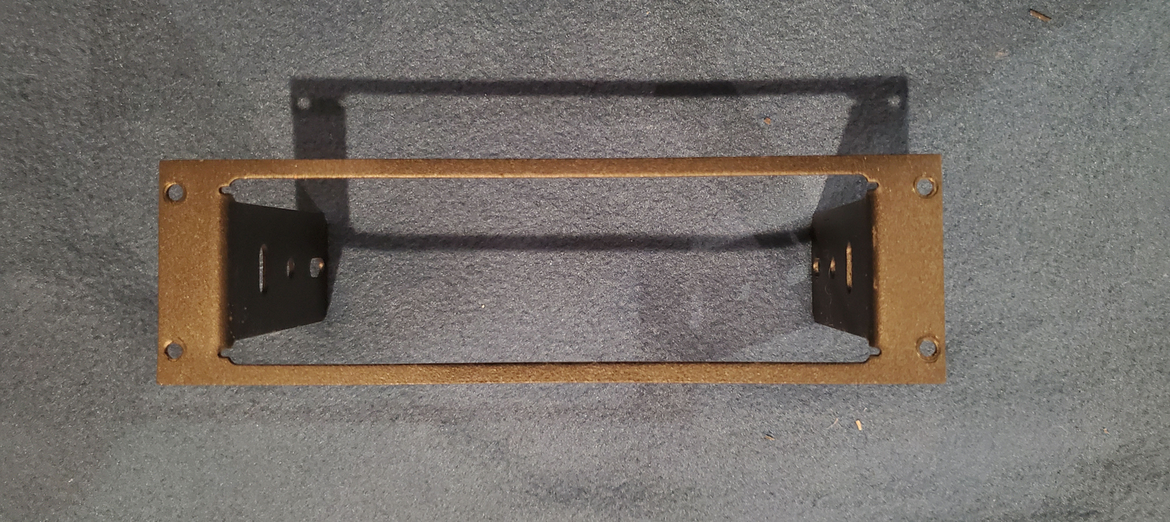 Havis 1-Piece Equipment Mounting Bracket, 2.5" Mounting Space,