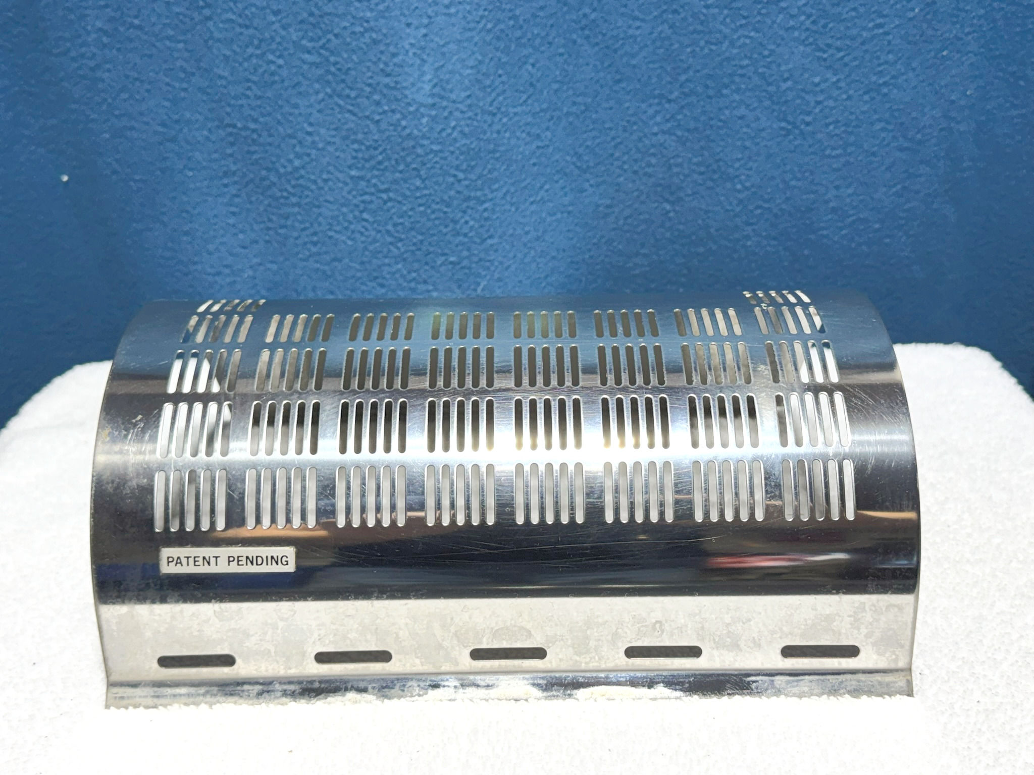 Federal Signal Aerodynic Lightbar - Center Speaker Grille Cover - Front 10 3/8"