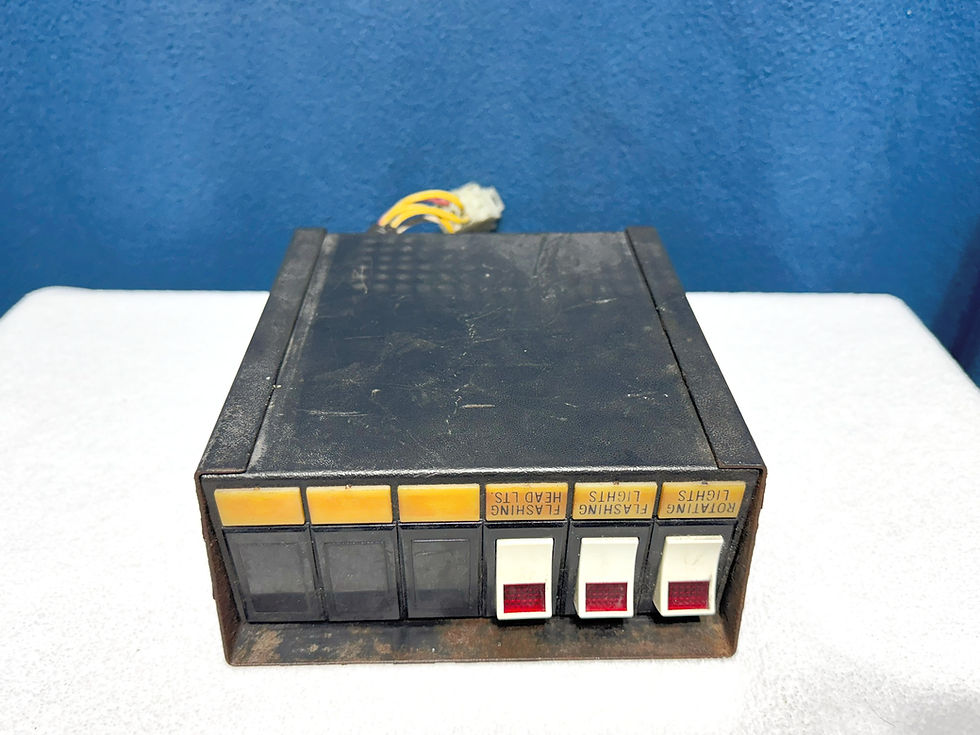 Thumbnail: New York City Housing Police - Federal Signal Switch Box - Model: 8900345-3W