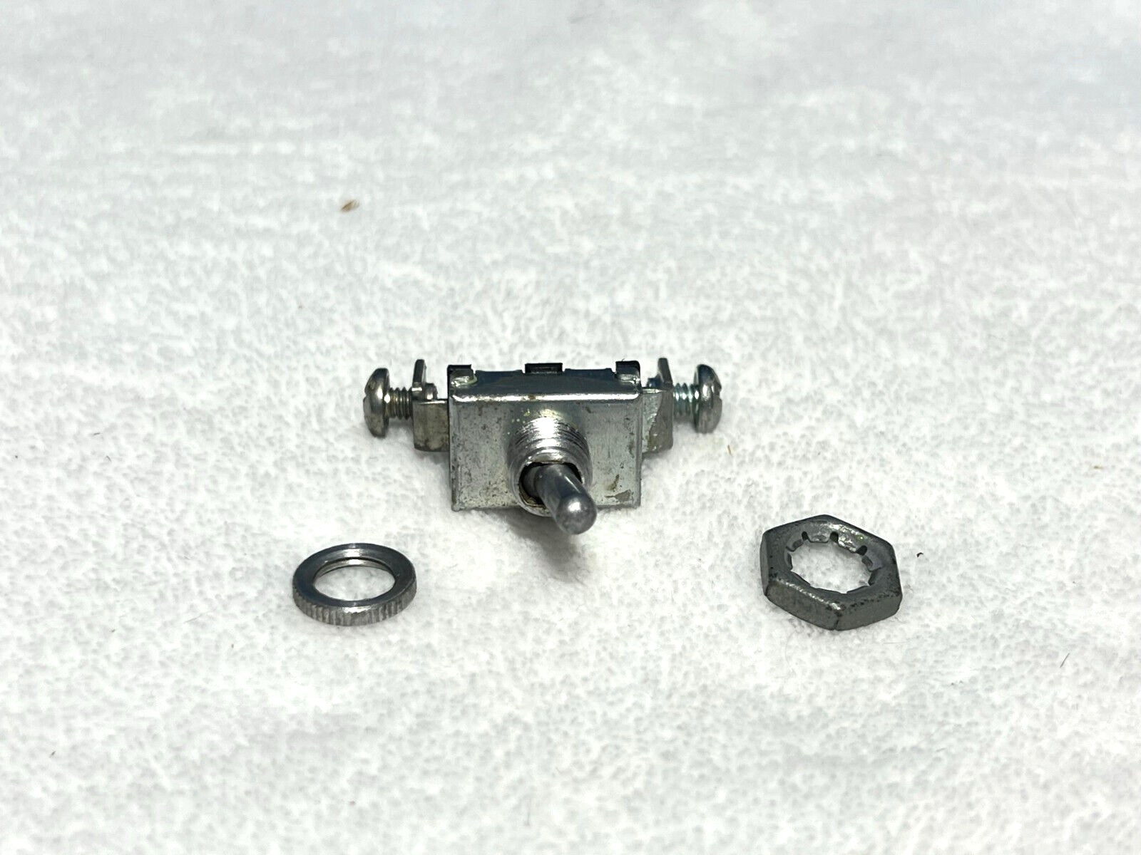 Heavy-Duty Toggle Switch - SPST- On-Off - 12 Volt - 20 Amp