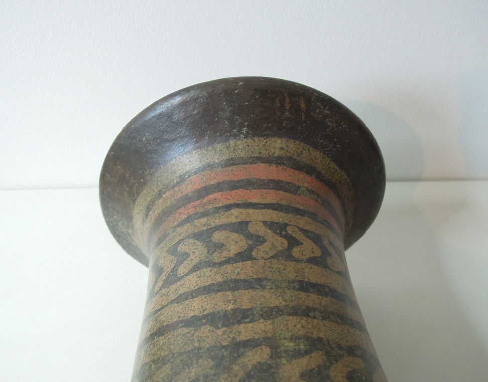 Vase à fond pointu