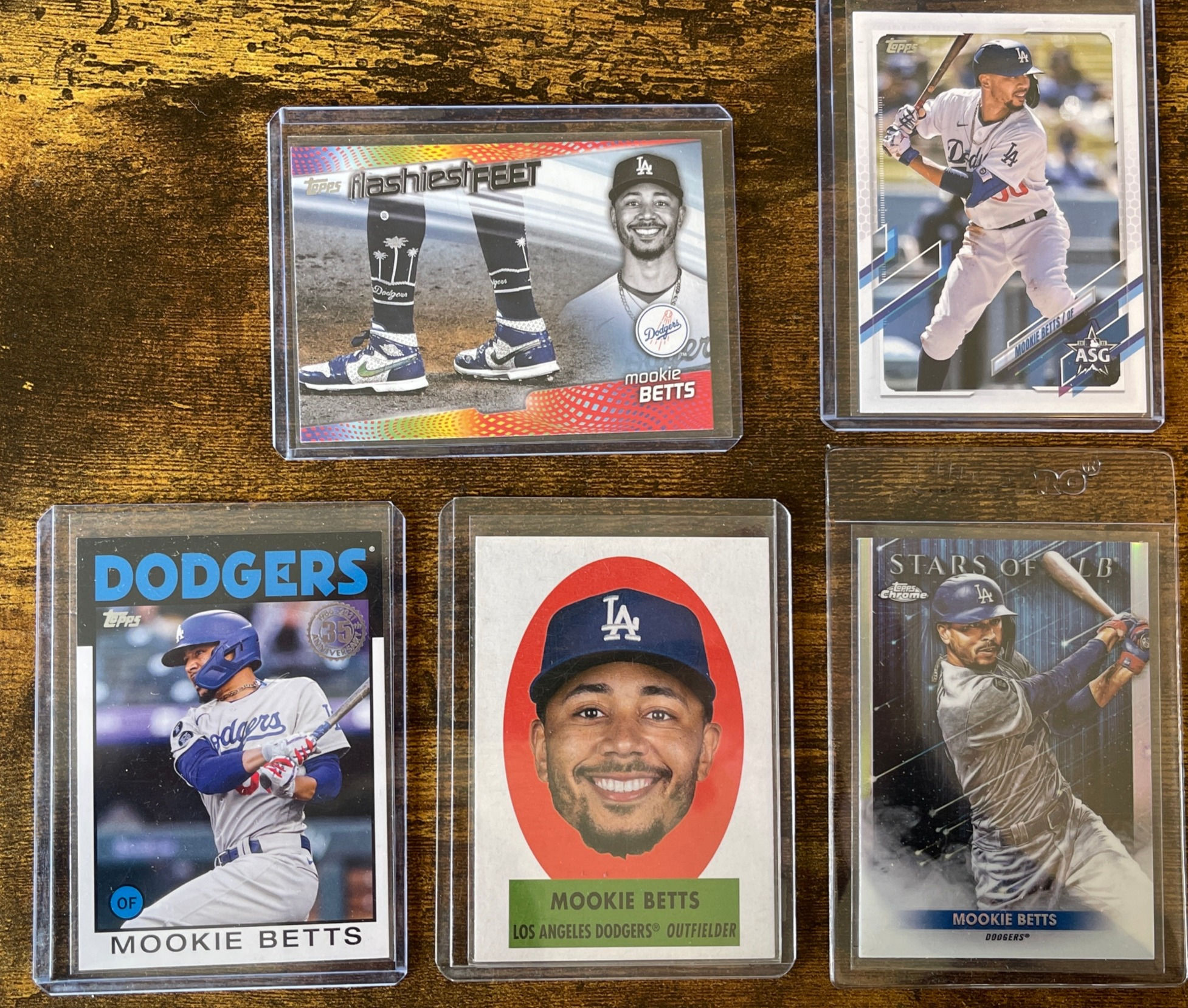Mookie Betts Baseball Card Lot (5)