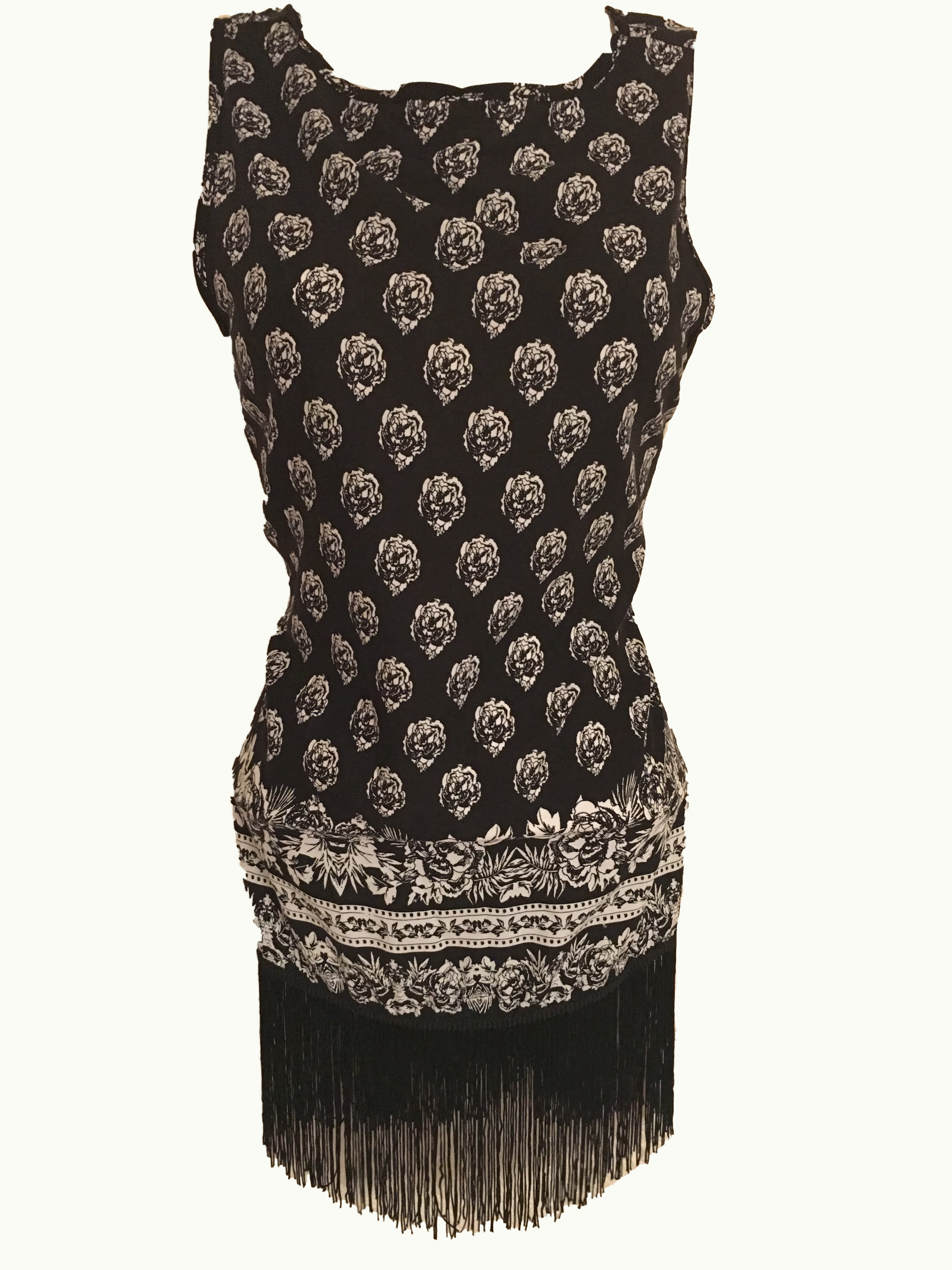 Vestido negro estampado Flecos Talla: M