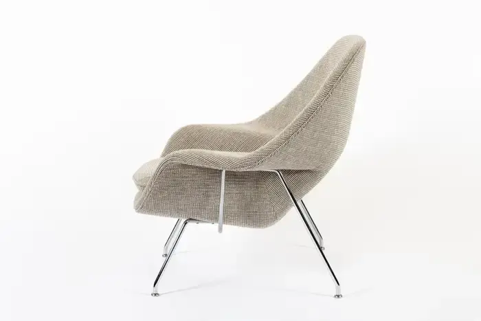 Thumbnail: Mid Century Tan Womb Lounge Chair by Saarinen for Knoll