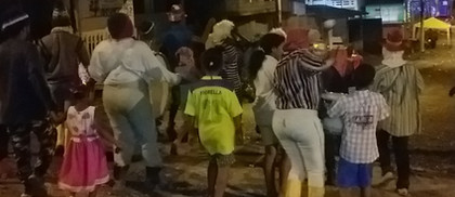 NEGRITOS Y CUCURUCHOS.jpeg