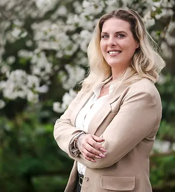 Container Pools Team - Eva-Maria Rusch.webp