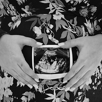 Elizabeth's Maternity Photos