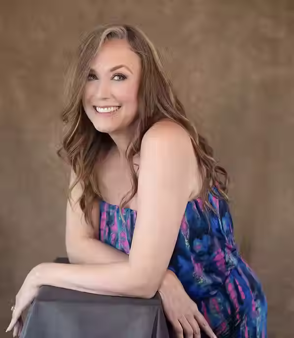 suzanna.avif