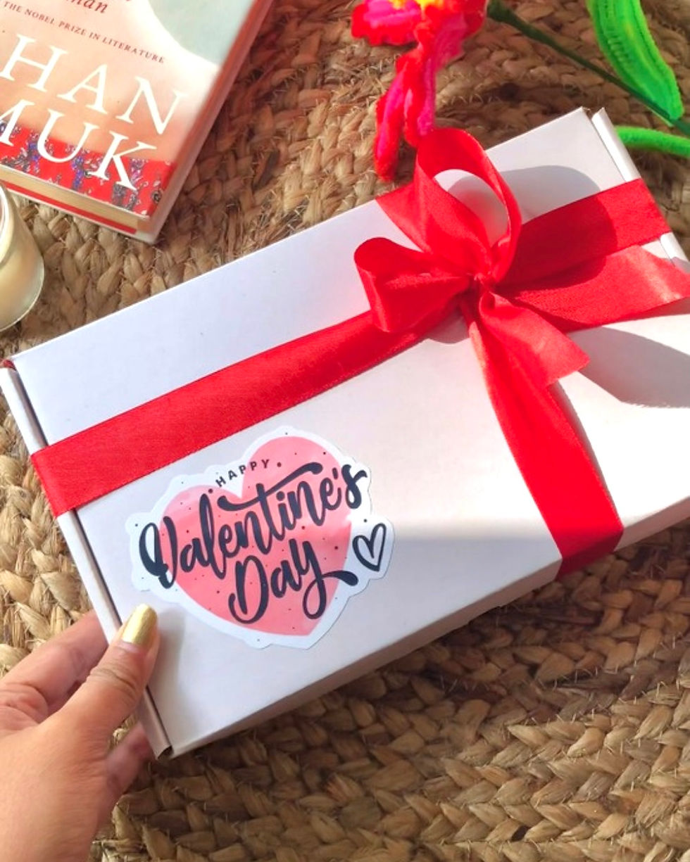 Thumbnail: The Valentine Edit