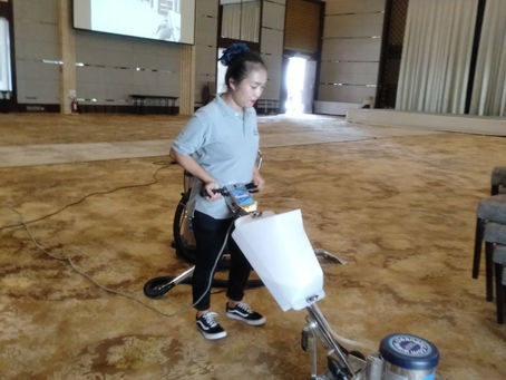 ทำความสะอาดห้องประชุมปูพรม