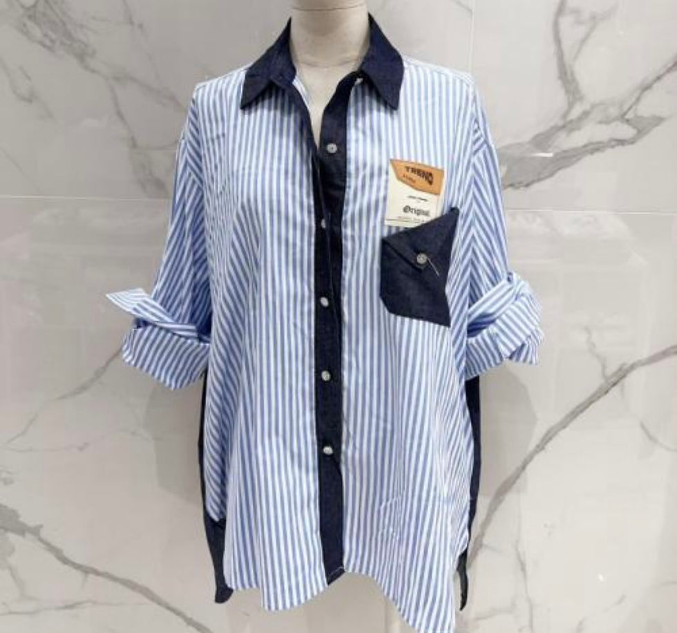 Chemise rayée ample et longue blanche rayée bleue grosse rayure