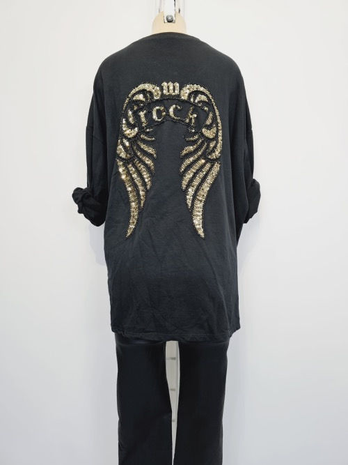 Tee-shirts noir avec ailes et rock or 