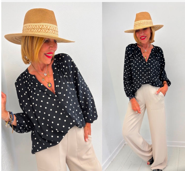 Chemise à pois noire