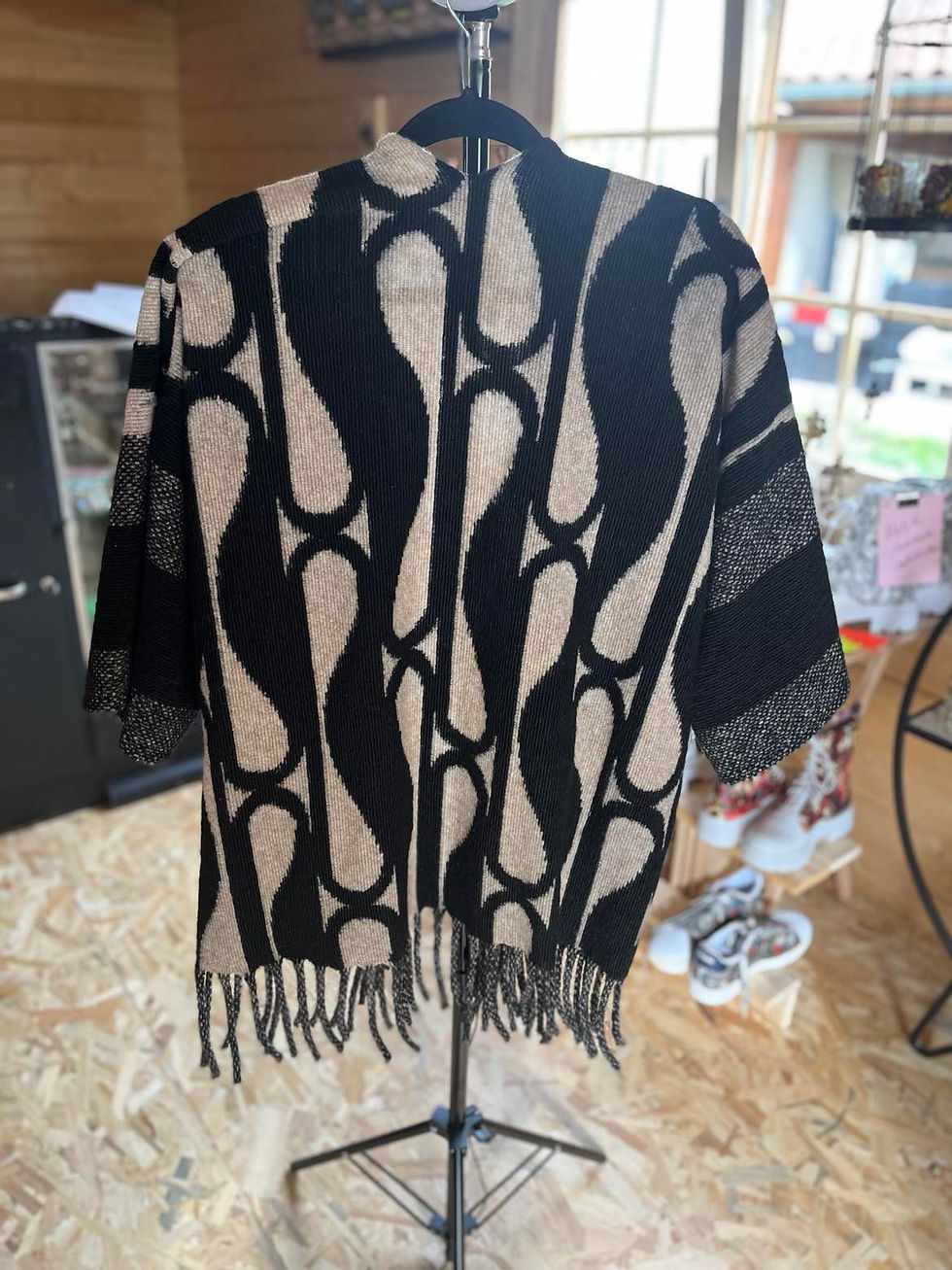 Miniature : Poncho forme géométrique solde 