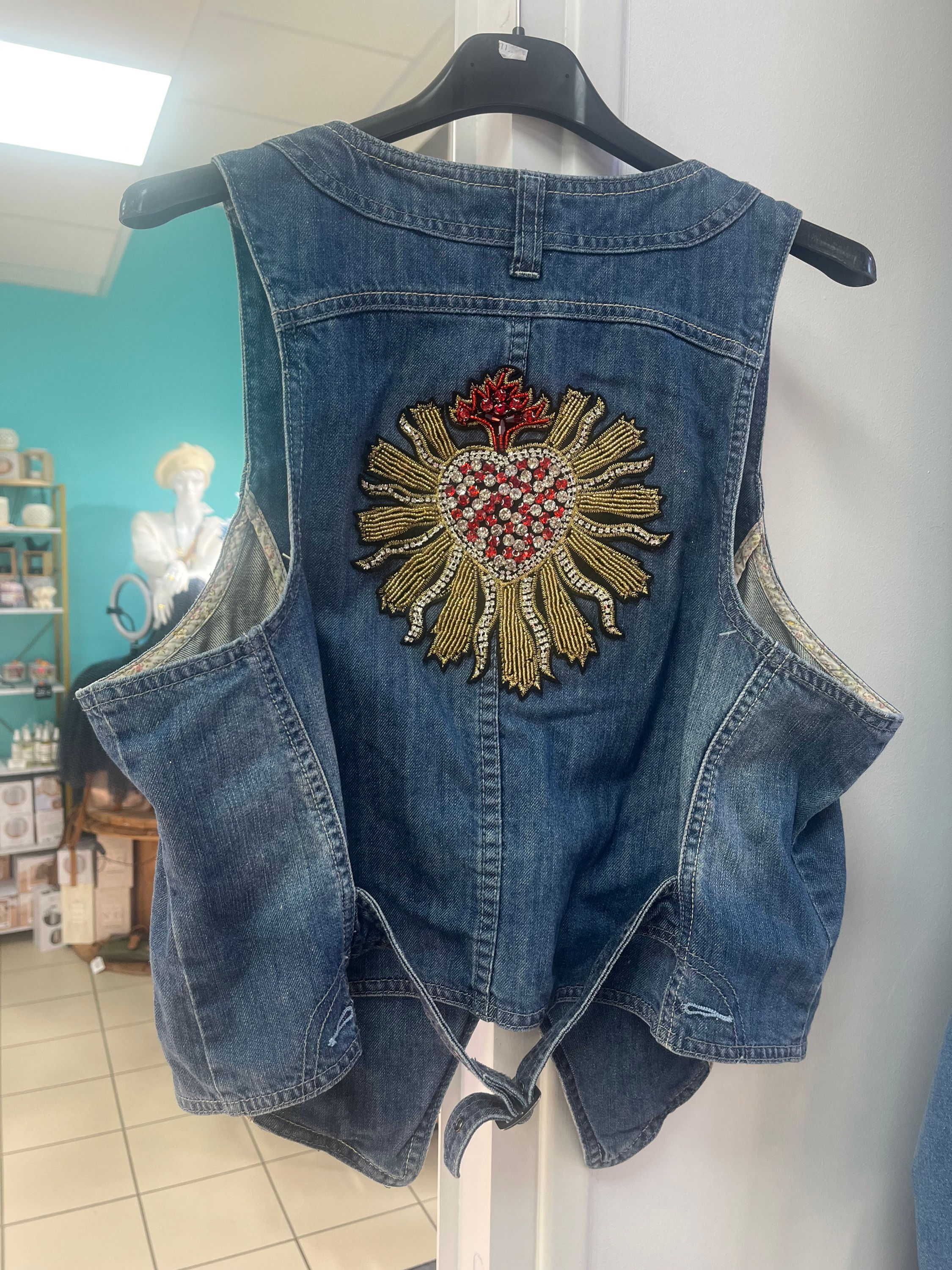 Gilet en jeans création cœur 
