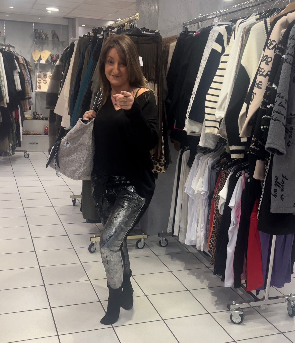 Pantalon noir irisé 