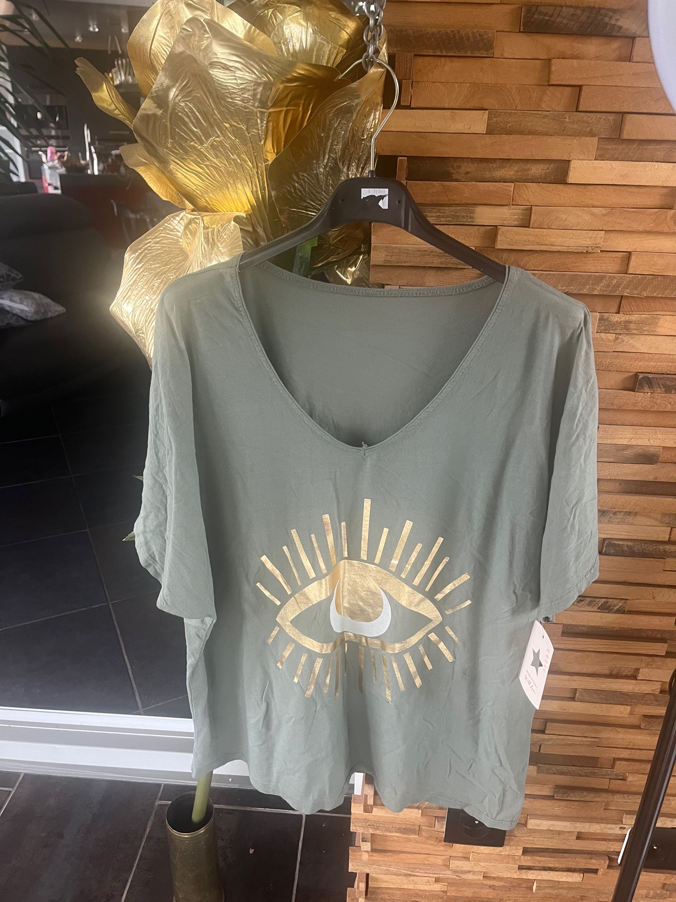 Tee-shirts oeil kaki et or