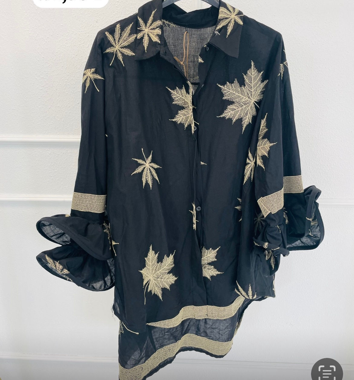 Chemise paco noire et beige feuilles érable 