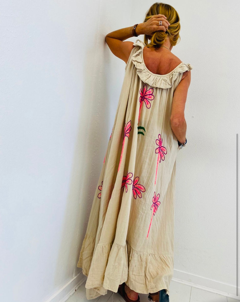 Miniature : Robe beige ample avec fleurs rose 