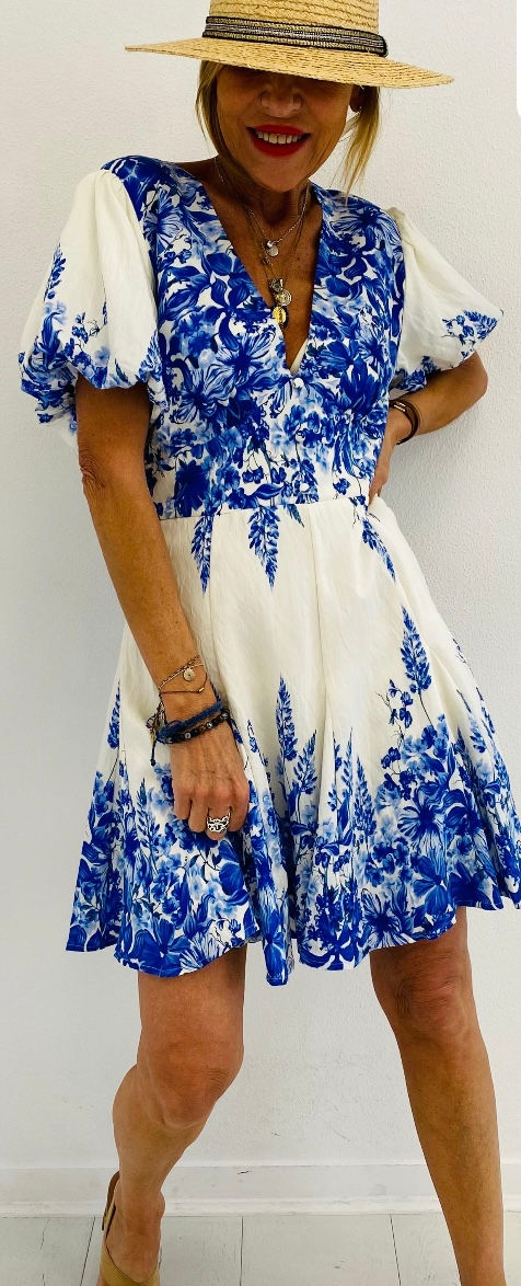 Miniature : Robe courte  beige et bleue 