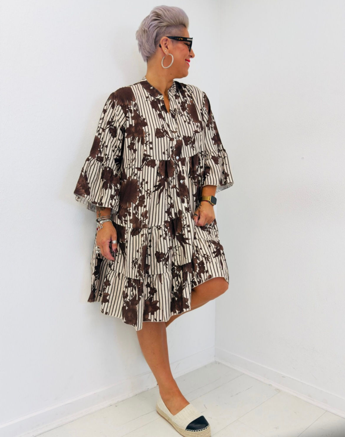 Robe rayée et fleurie 