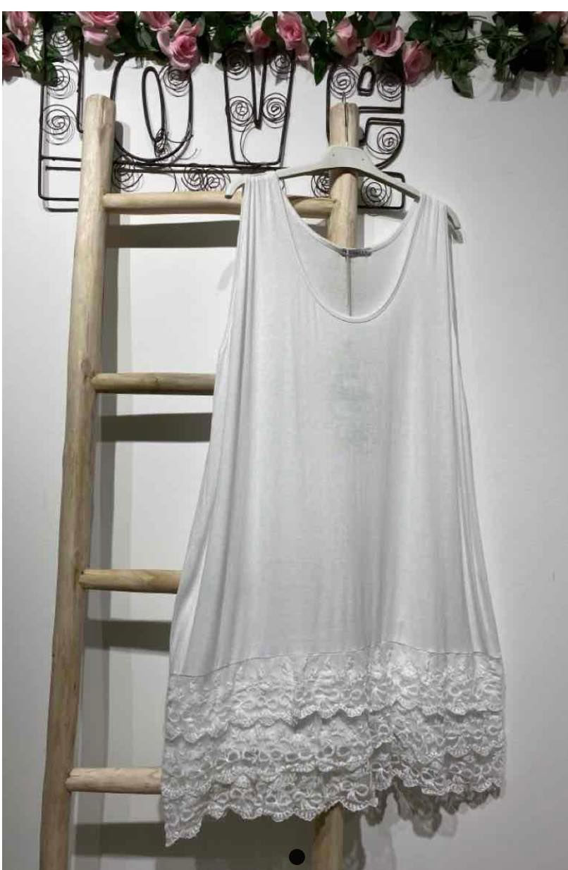 Fond de robe blanc