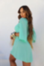 saida-de-praia-manga-tres-quartos-renda