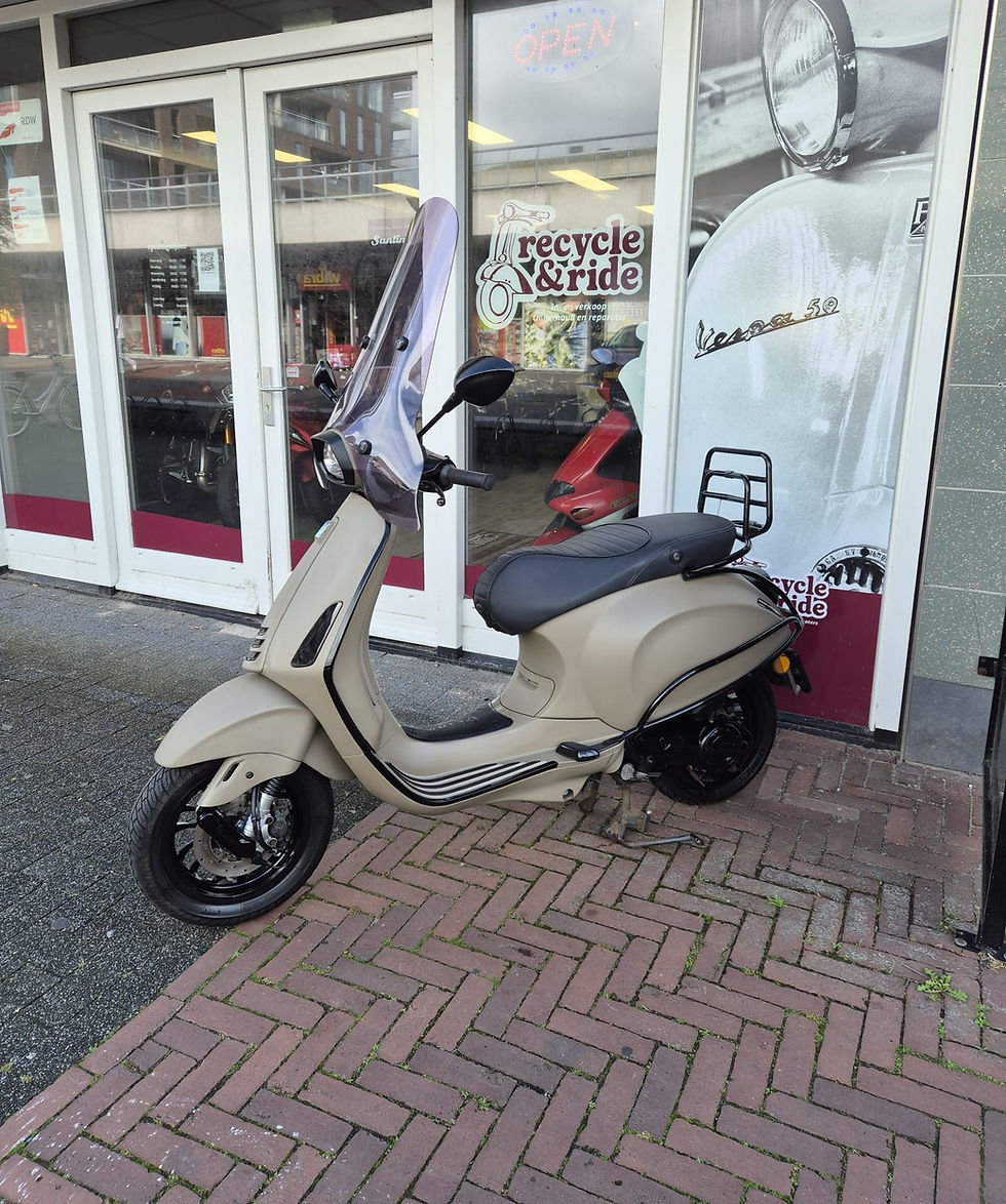 Thumbnail: Vespa Sprint - Bromscooter - 2018 - 26277KM