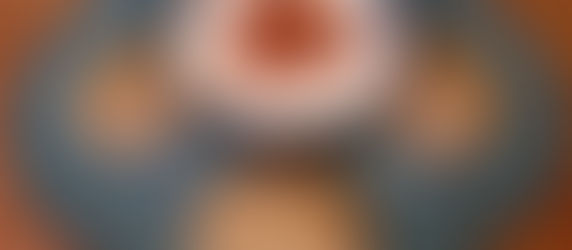 Vegansk blomkålsuppe med sprø kikerter og pestosnurrer