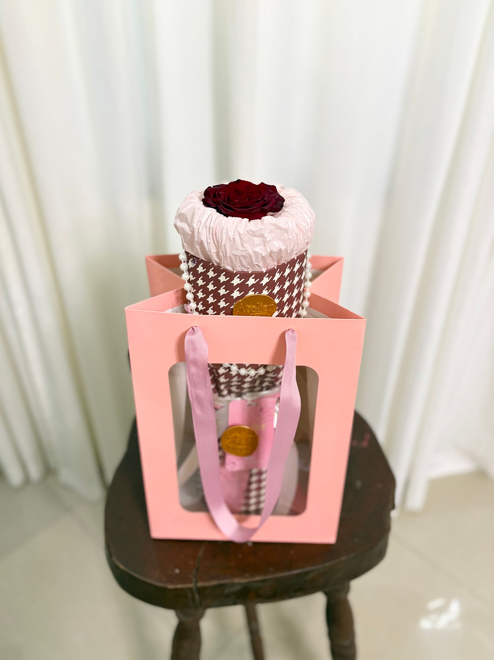 Thumbnail: Single Stem Bouquet (China Rose)