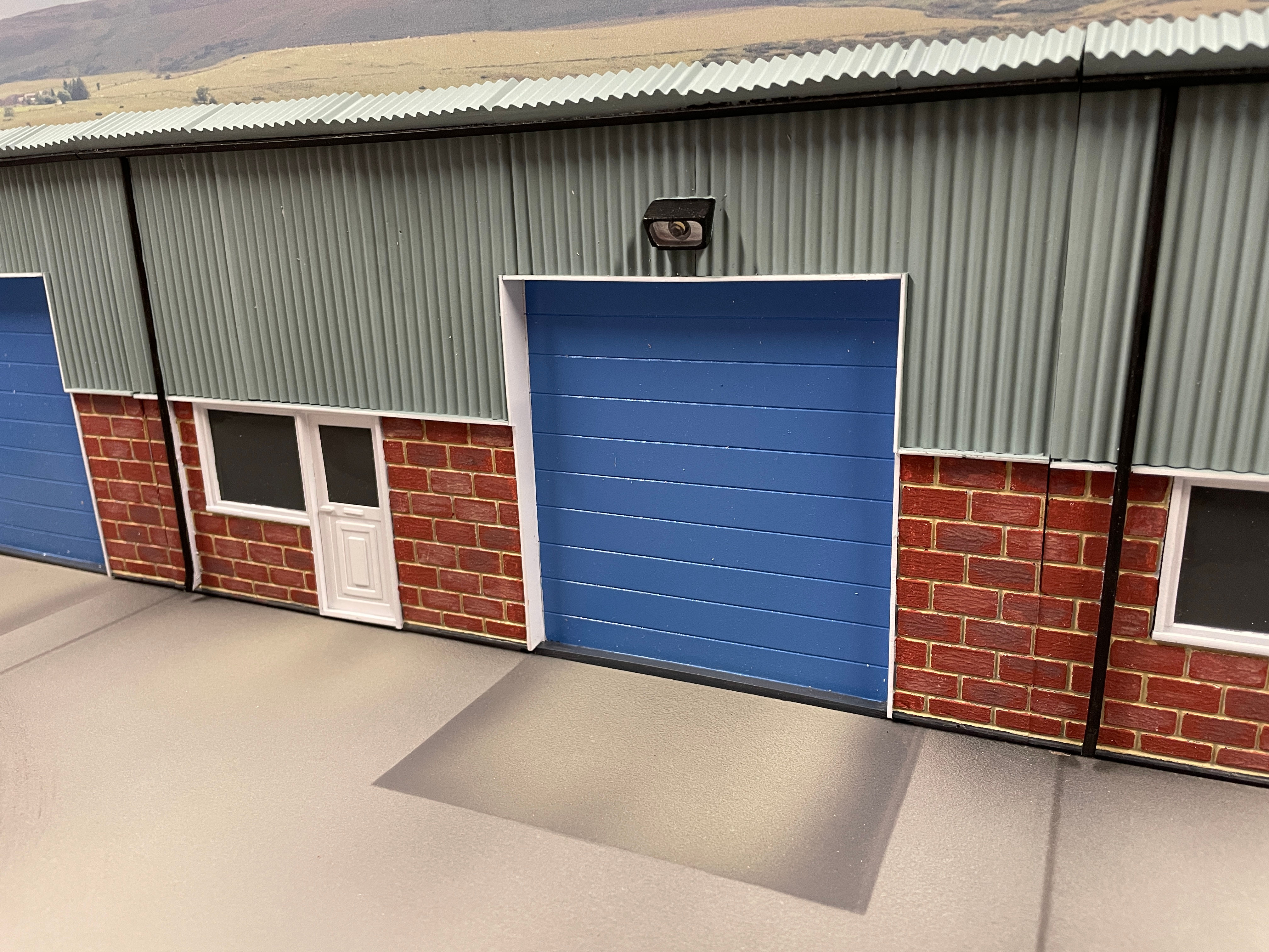 1/32 Garage Unit frontage