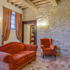 sitting area.jpeg