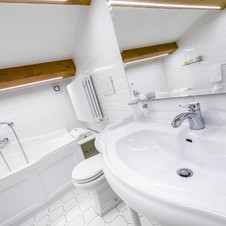 bathroom.jpeg