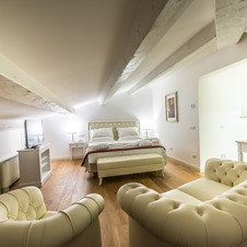 smaller room.jpeg
