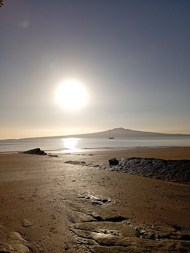 Narrow Neck Sunrise .jpeg