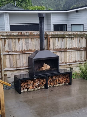 Matt’s Experience: Lit Designs Fireplace Transforming their new home.