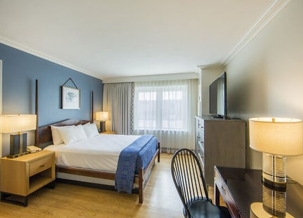 Williamsburg Lodge Room Pic.jpeg