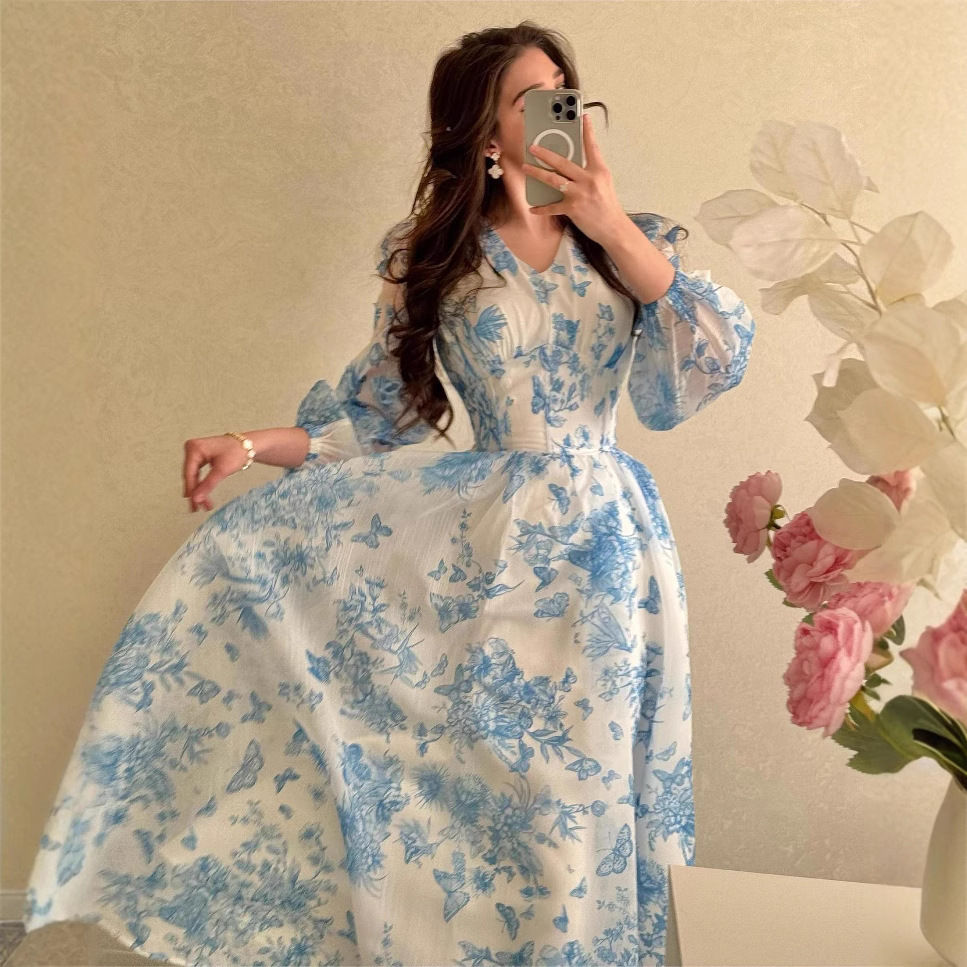 2025 New Women Blue White Floral Print V-neck Long-sleeved Slim-fitting Long-pen