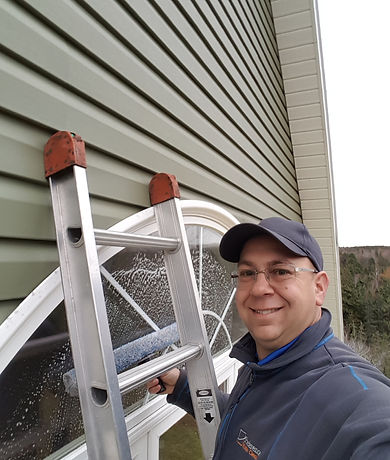 Stephen Deveaux Cleaning Residential Windows