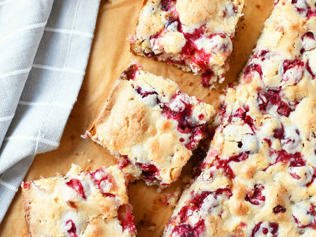 Delicious Cranberry Holiday Cake Recipe to Celebrate the Holidays