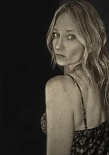 Lindsay_Shobe_owner_of_kismet_sage.jpg.webp