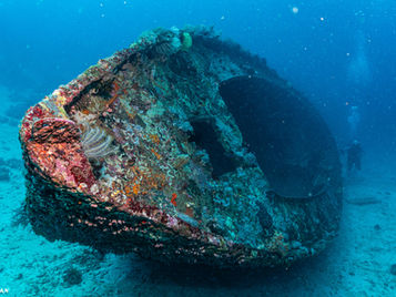 사방다이빙 난파선