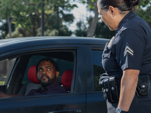 What could happen if a police officer wanted me to sign a traffic ticket and I refused?