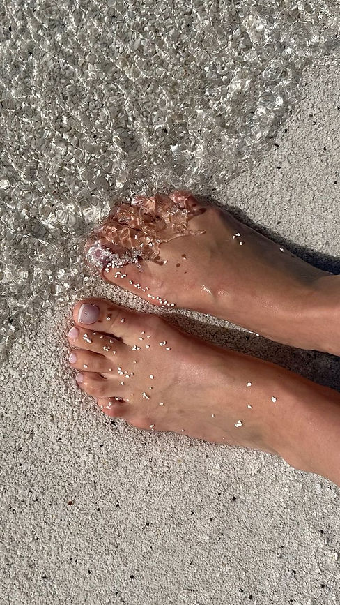 toesinsand.jpg