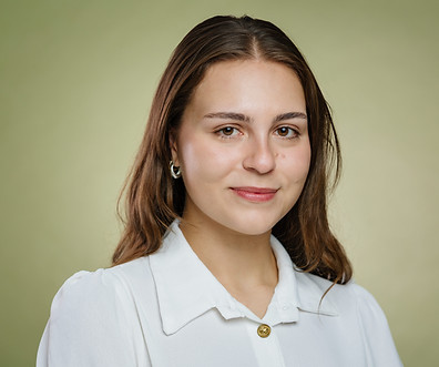 Lukács Laura.jpg