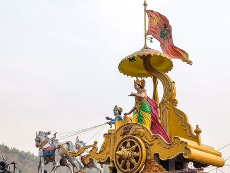 Krishna’nın Arjuna’ya Bhagavad Gita’yı anlattığı savaş arabasını simgeleyen yoga felsefesi görseli.