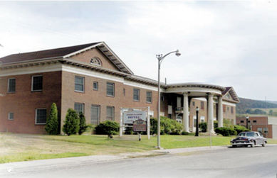 MacArthur Inn, Narrows 1950's